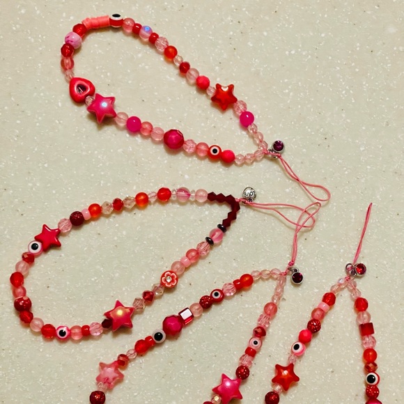 Phone String!! ❤️💕 Red Theme! - Picture 3 of 11